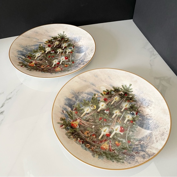SET of 2 Nostalgic Christmas Tree Dinner Plates by Pottery Barn - Picture 3 of 5
